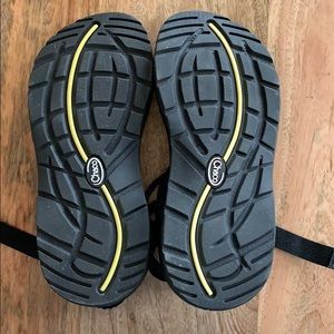New double strap Chaco’s! Size 9, Euro 40